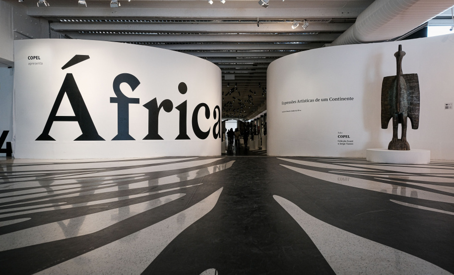 MON terá programação especial da nova exposição africana para público com mais de 60 anos