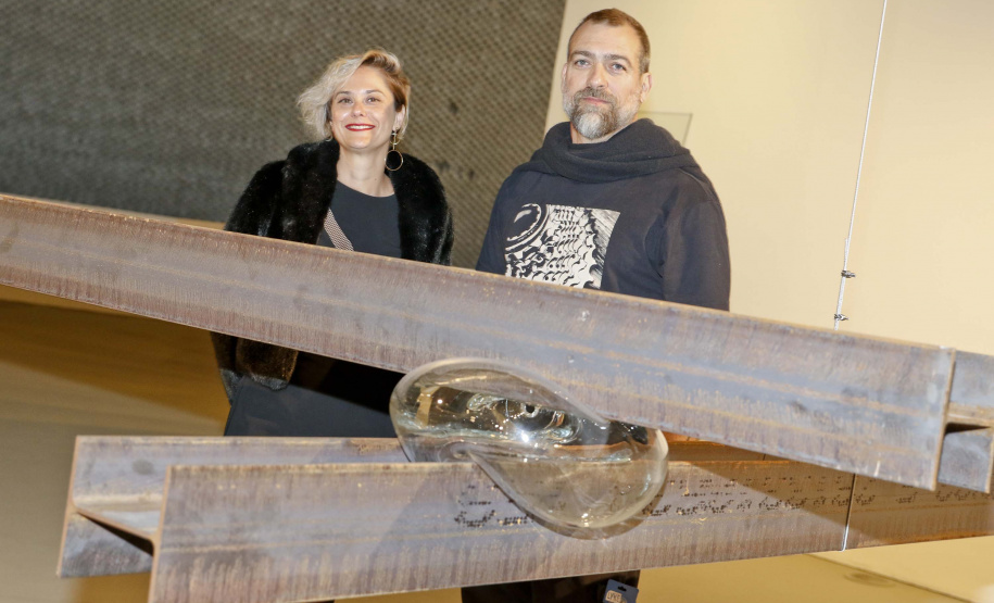 MON promove mesa-redonda e mediação com o artista Túlio Pinto