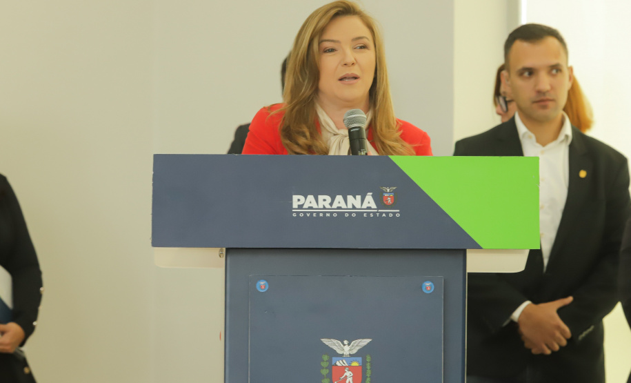 e acordo com a secretária estadual da Mulher e Igualdade Racial, Leandre Dal Ponte, a lógica por trás dos fundos municipais da mulher é desburocratizar a gestão e a execução financeira dos recursos destinados a programas e projetos específicos voltados para as mulheres.