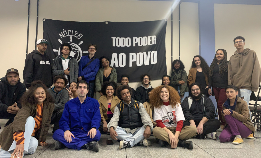 Biblioteca Pública recebe sessões mensais de cineclube negro feito por mulheres