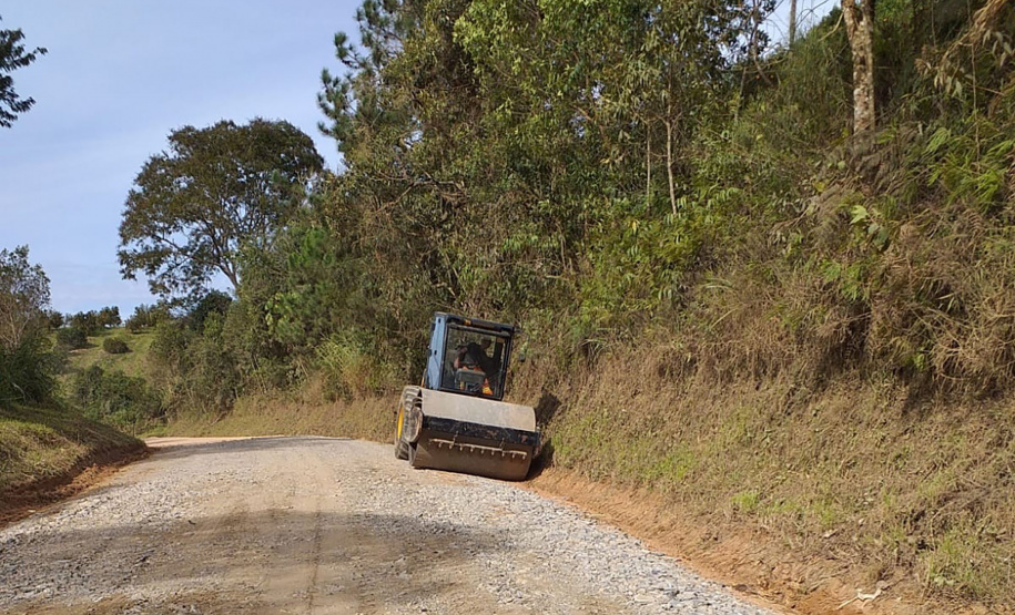 Vias rurais do Vale do Ribeira tem conservação garantida até 2025