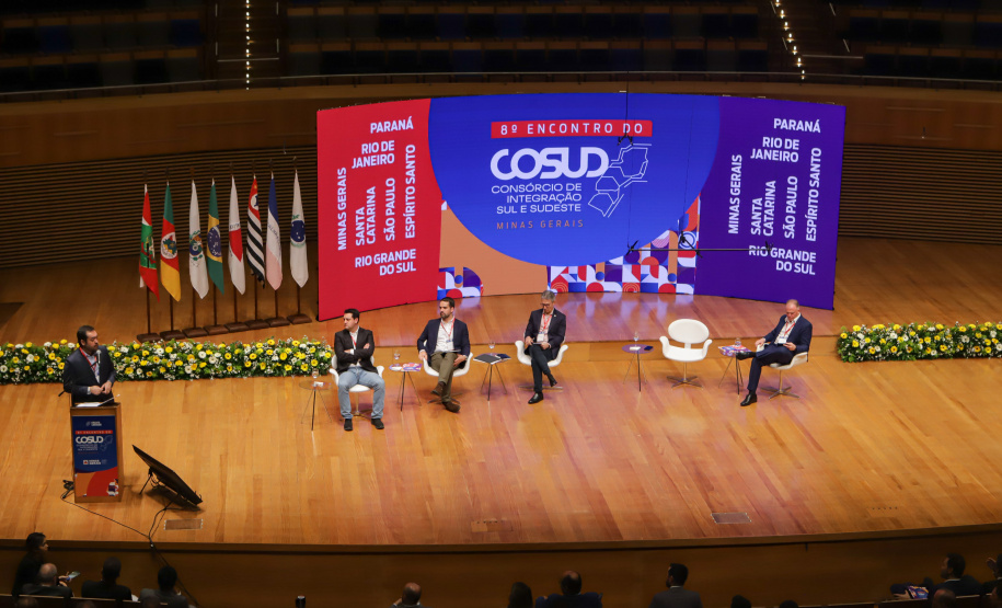 Governador participa do 8º Cosud em Minas Gerais