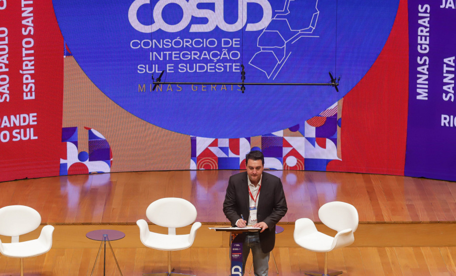 Governador participa do 8º Cosud em Minas Gerais
