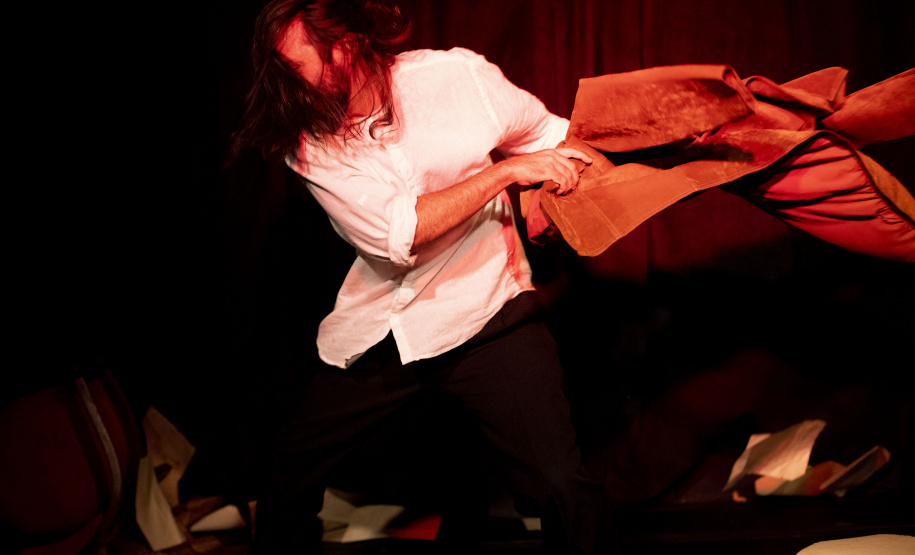 “Diário de um Louco” revive obra do dramaturgo Nikolai Gogol