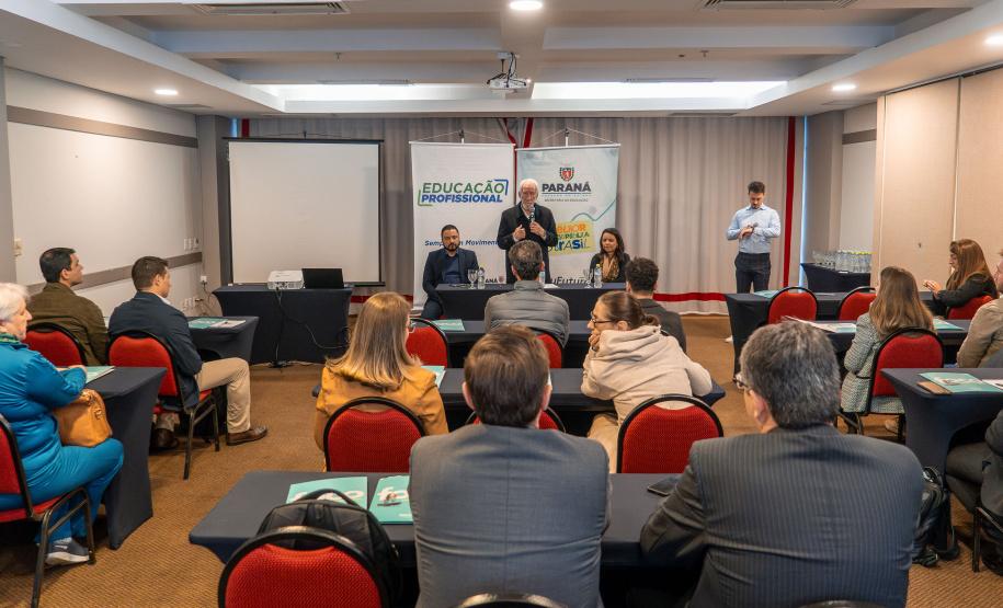 Educação técnica agrícola se reúne com empresas do setor para discutir novo currículo