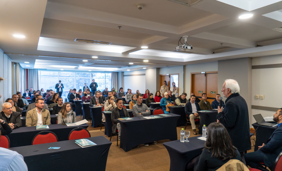 Educação técnica agrícola se reúne com empresas do setor para discutir novo currículo