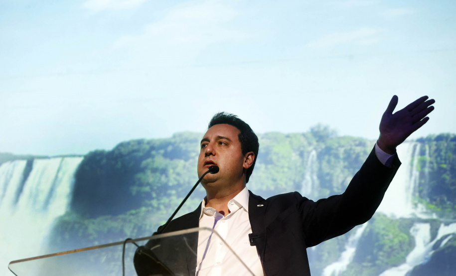 18ª edição, o Festival das Cataratas promoveu, na noite desta quarta-feira (31), no Hotel Recanto Cataratas, a solenidade de abertura do evento. Contou com a participação do governador do Paraná, Carlos Massa Ratinho Junior, Daniela Carneiro, ministra de Turismo do Brasil, e Sofía de Montiel de Afara, ministra do Turismo do Paraguai.