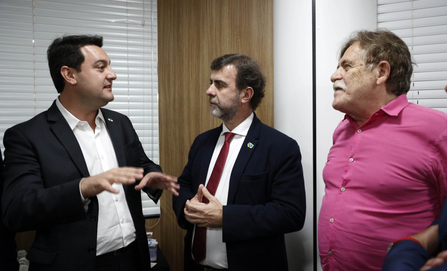 18ª edição, o Festival das Cataratas promoveu, na noite desta quarta-feira (31), no Hotel Recanto Cataratas, a solenidade de abertura do evento. Contou com a participação do governador do Paraná, Carlos Massa Ratinho Junior, Daniela Carneiro, ministra de Turismo do Brasil, e Sofía de Montiel de Afara, ministra do Turismo do Paraguai.