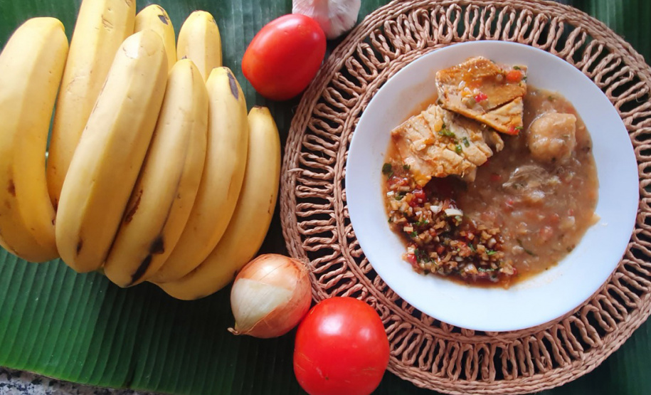Julho tem gastronomia caiçara, dança folclórica, carneiro no buraco e ciência no calendário turístico paranaense