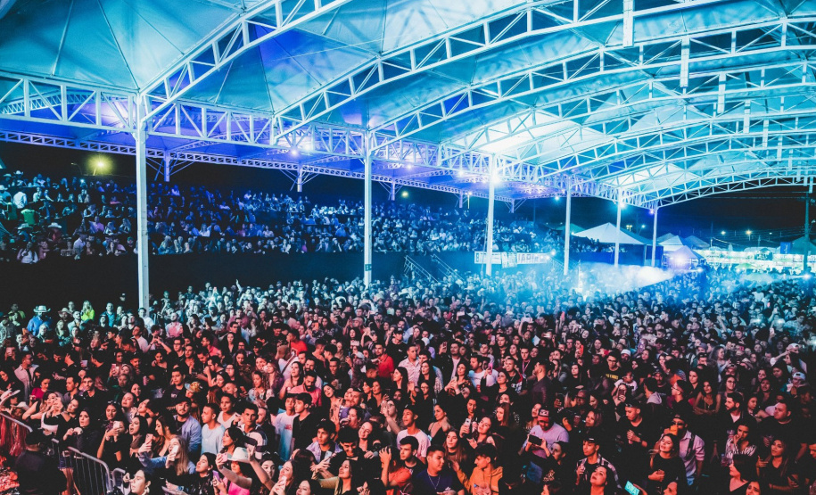 Julho tem gastronomia caiçara, dança folclórica, carneiro no buraco e ciência no calendário turístico paranaense
