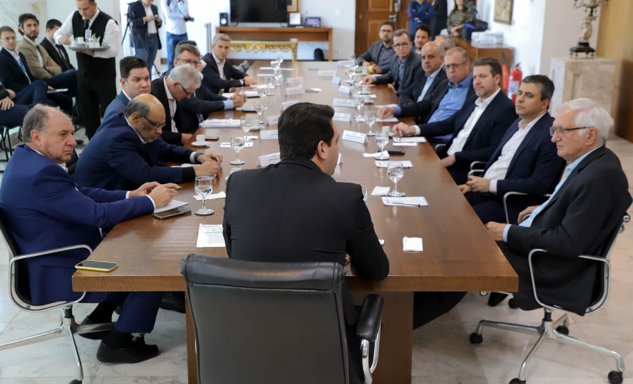 Paraná assina contrato de R$ 1,5 bilhão com o Banco do Brasil para financiar obras de infraestrutura