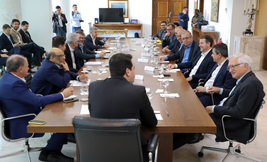 Paraná assina contrato de R$ 1,5 bilhão com o Banco do Brasil para financiar obras de infraestrutura