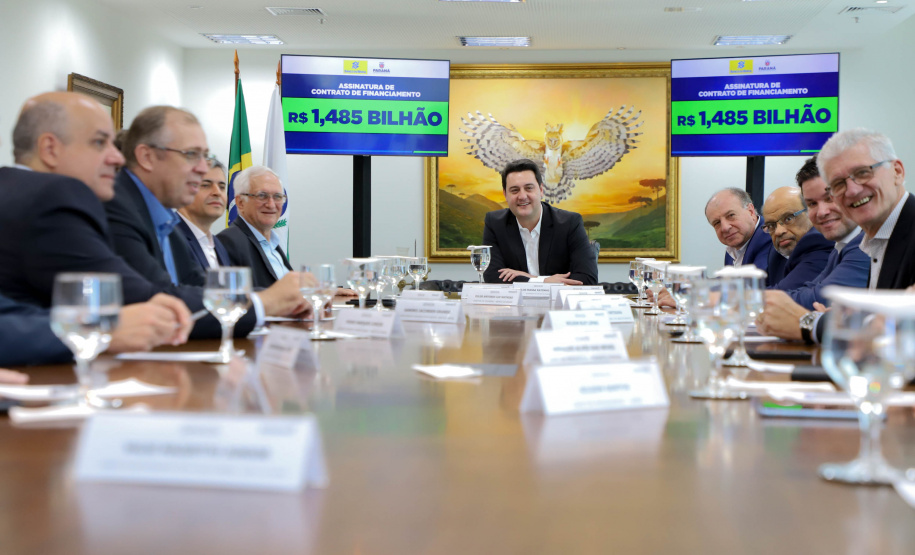 Paraná assina contrato de R$ 1,5 bilhão com o Banco do Brasil para financiar obras de infraestrutura