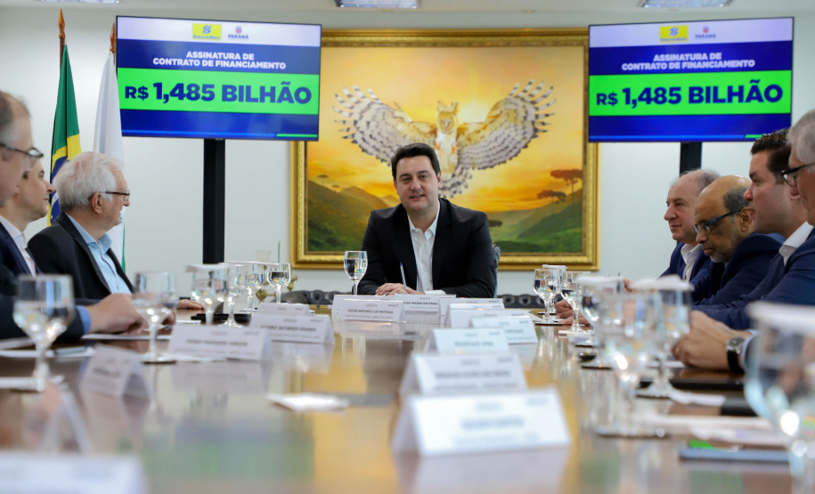 Paraná assina contrato de R$ 1,5 bilhão com o Banco do Brasil para financiar obras de infraestrutura