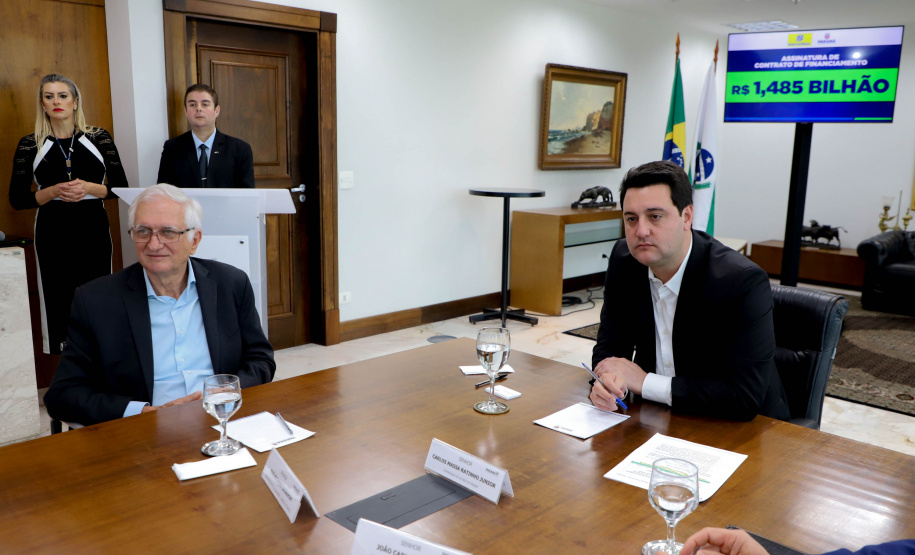 Paraná assina contrato de R$ 1,5 bilhão com o Banco do Brasil para financiar obras de infraestrutura