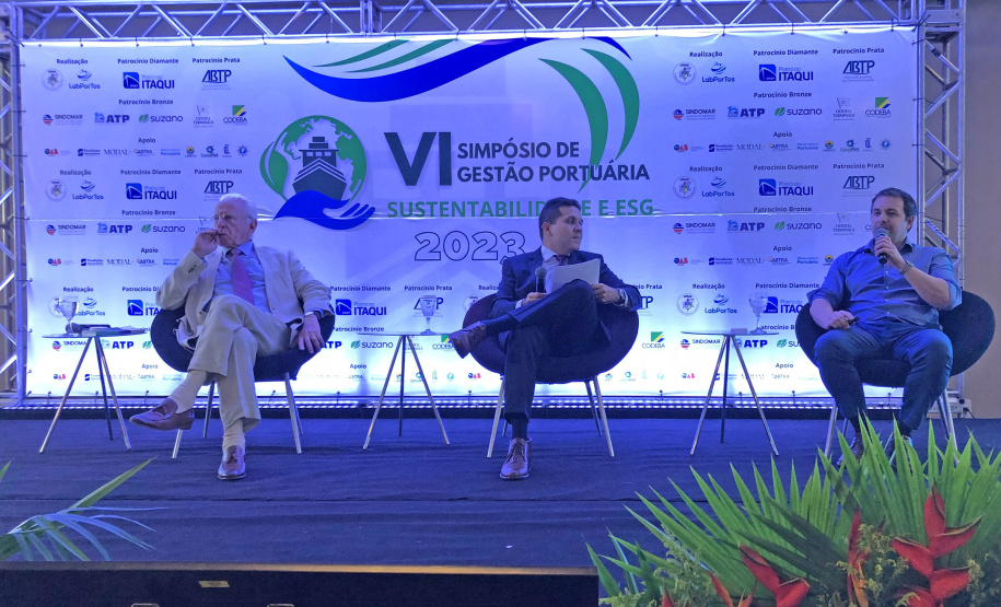 Portos do Paraná apresenta ações premiadas na área ambiental em evento portuário
