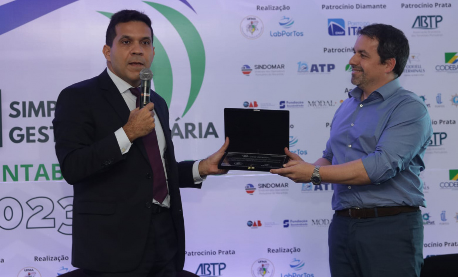 Portos do Paraná apresenta ações premiadas na área ambiental em evento portuário