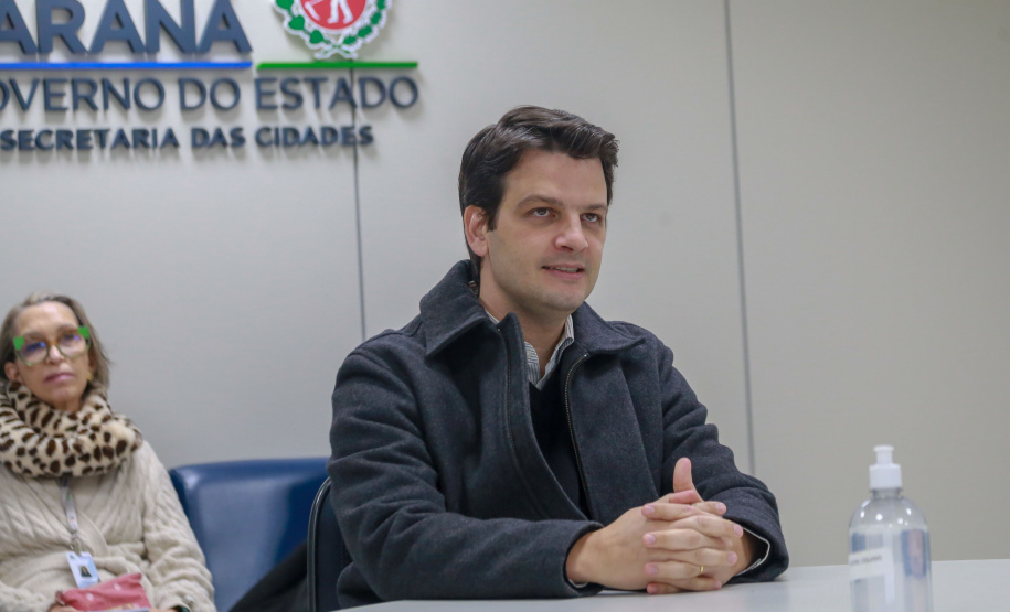 Técnicos de 16 municípios do Paraná vão passar por um treinamento, entre segunda e sexta-feira (19 e 23 ) para aprenderem a trabalhar com um software de georreferenciamento, adquirido pelo Governo do Estado.