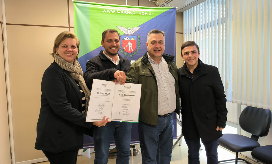 O secretário de Estado da Saúde, Beto Preto, assinou, nesta segunda-feira (19), a autorização para início das obras de dois Prontos Atendimentos Municipais (PAM) na região dos Campos Gerais, no centro-leste do Estado