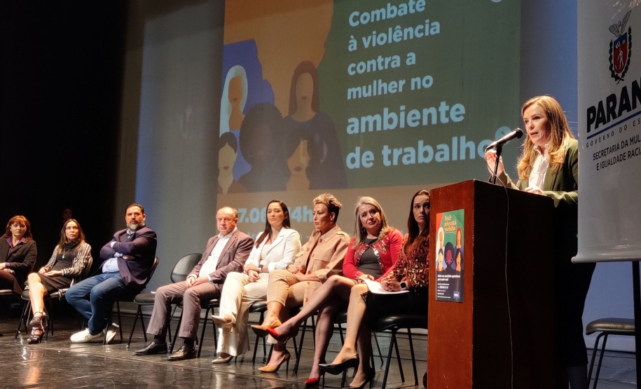 Paraná discute estratégias para combater a violência contra a mulher no ambiente de trabalho