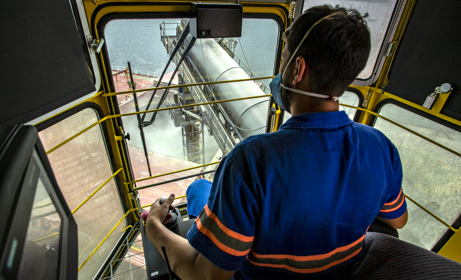 Corredor Leste de Exportação do Porto de Paranaguá embarca maior volume mensal já registrado