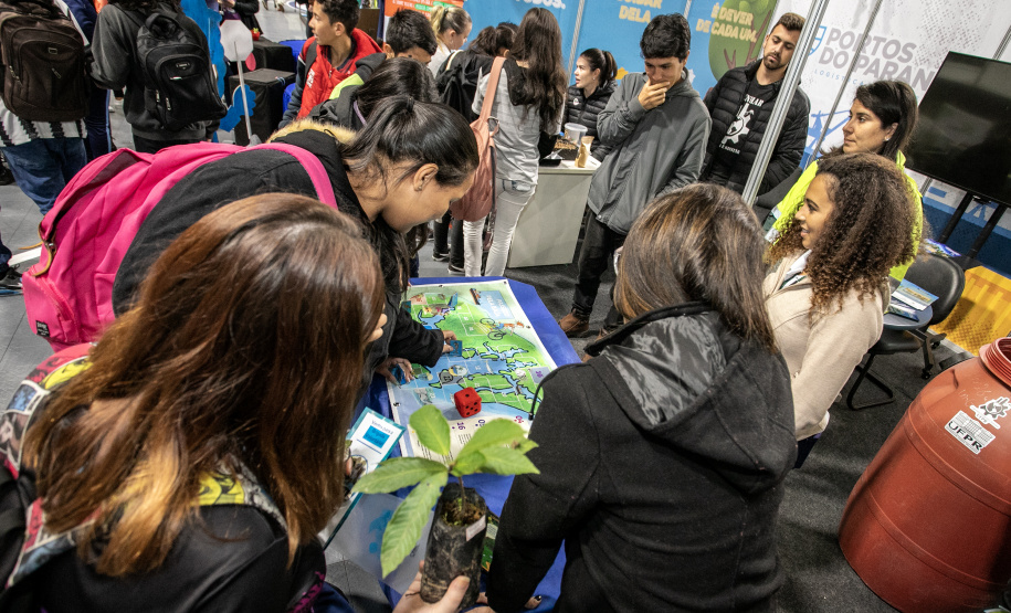 Portos do Paraná participa da 16ª Semana do Meio Ambiente de Paranaguá