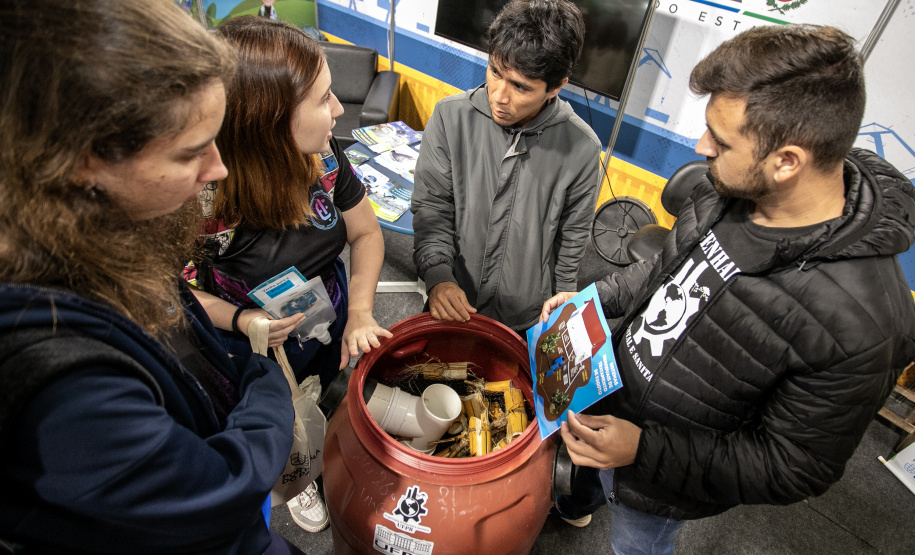 Portos do Paraná participa da 16ª Semana do Meio Ambiente de Paranaguá