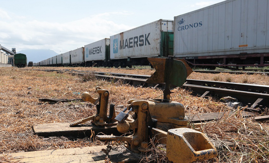 Aumenta o transporte de cargas pela ferrovia até o Porto de Paranaguá