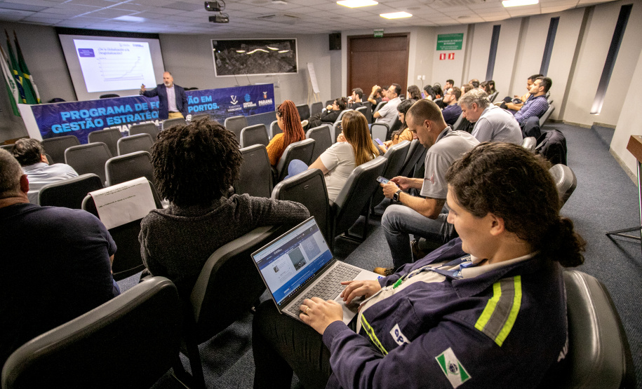 Capacitação internacional forma 40 profissionais da Portos do Paraná