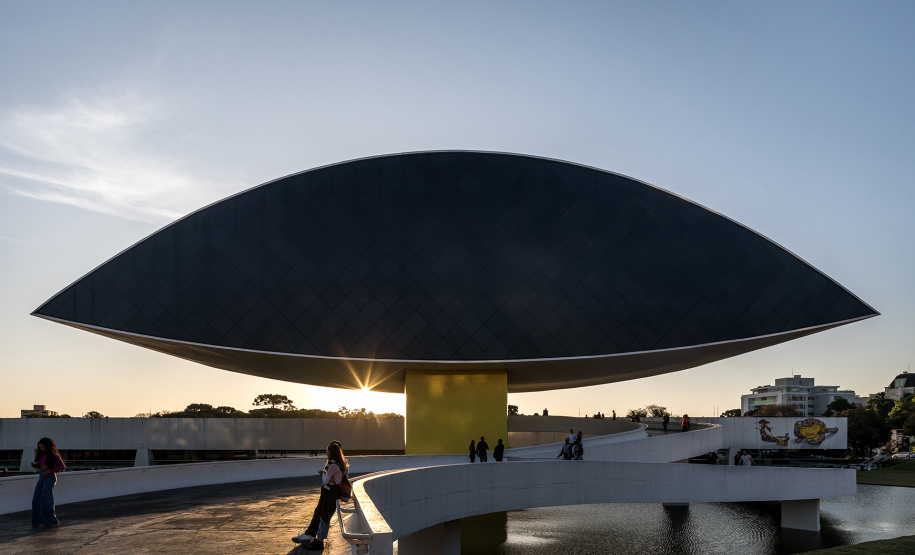 Exposição da artista Norma Grinberg é a mais nova realização do MON