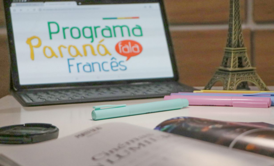 Com investimento de R$ 6,2 milhões, Governo assegura cursos de línguas para universidades estaduais