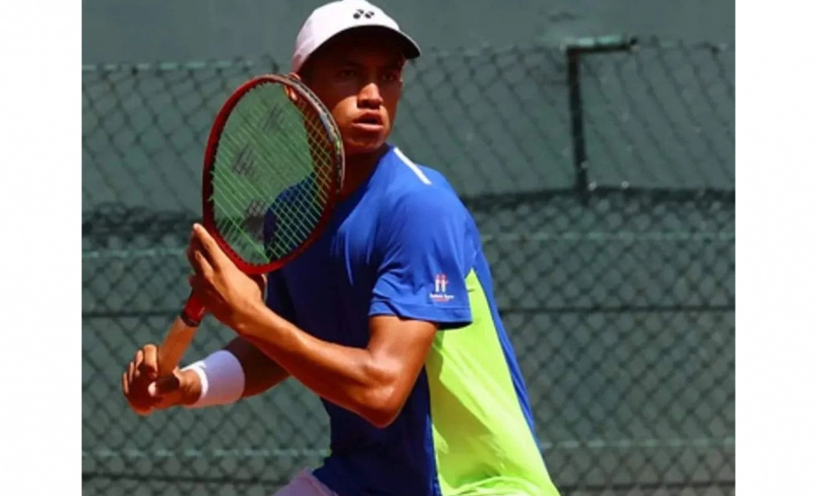 Tenista Gustavo Almeida