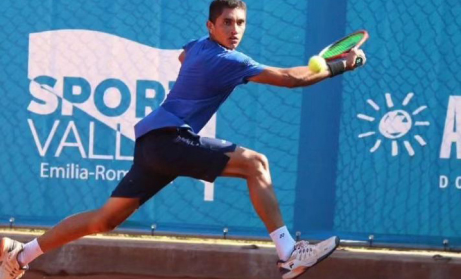 Tenista Gustavo Almeida