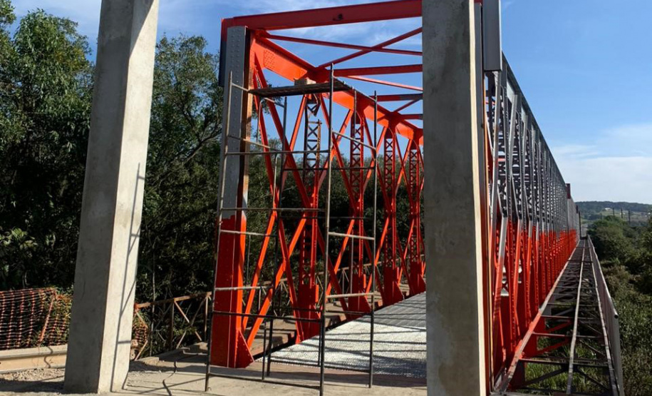 Ponte entre Lapa e Campo do Tenente deve ter tráfego de veículos liberado em 30 dias