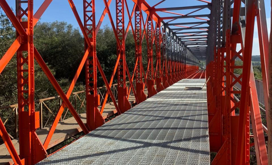 Ponte entre Lapa e Campo do Tenente deve ter tráfego de veículos liberado em 30 dias