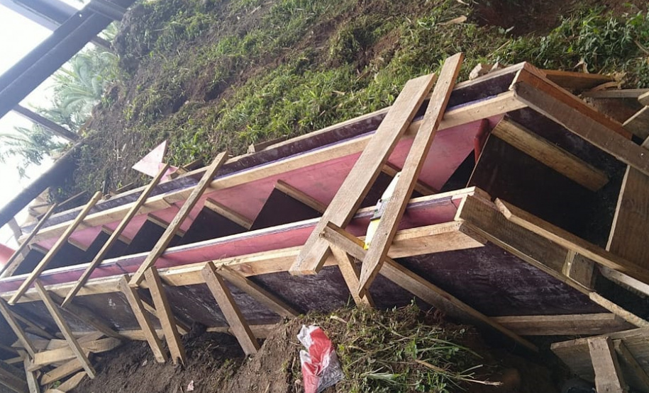 Reforma de pontes na PR-411 em Morretes