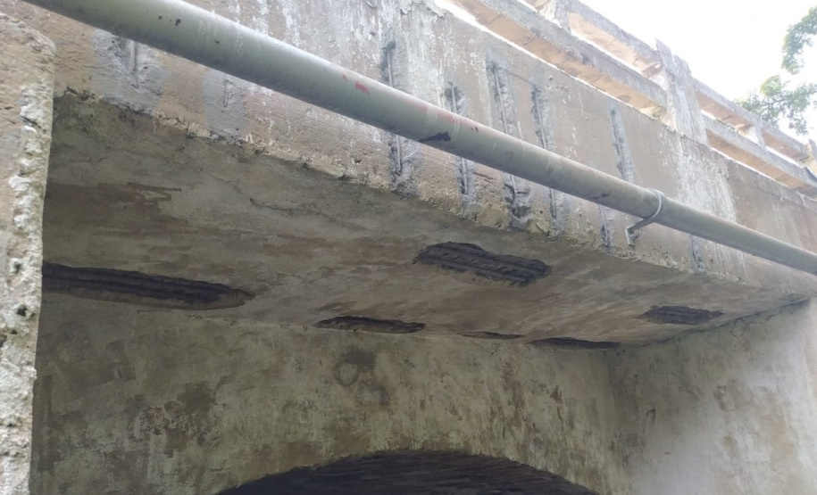 Reforma de pontes na PR-411 em Morretes