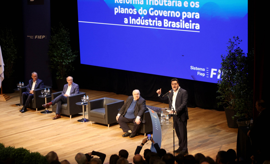 Governador com o vice presidente na FIEP