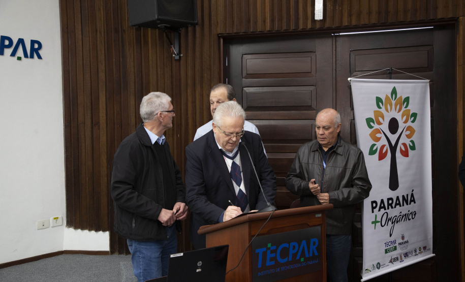 Encontro estadual promove produção orgânica no Paraná com foco no  desenvolvimento sustentável