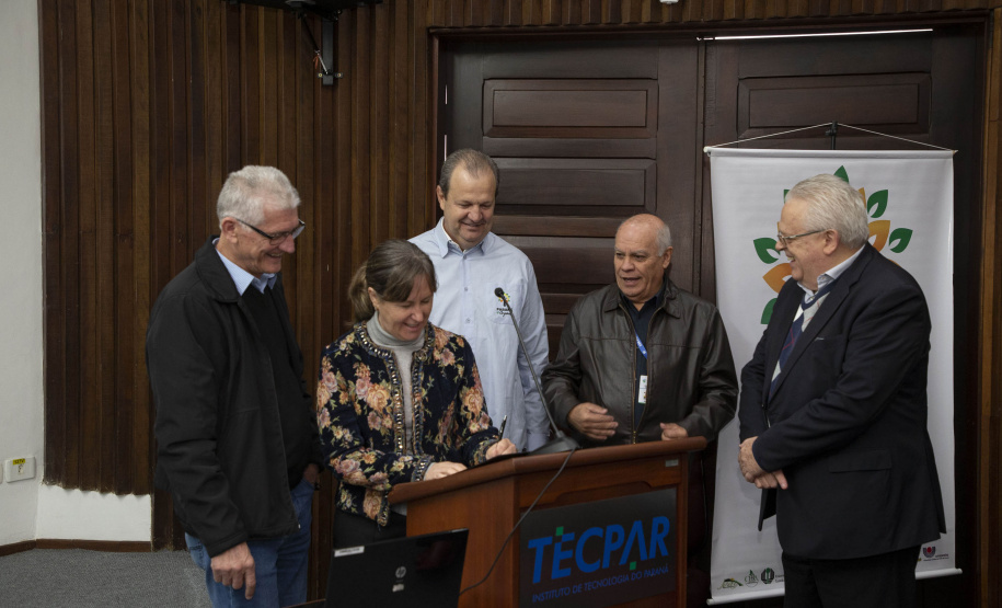 Encontro estadual promove produção orgânica no Paraná com foco no  desenvolvimento sustentável