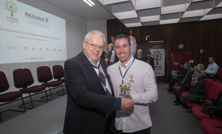 Encontro estadual promove produção orgânica no Paraná com foco no  desenvolvimento sustentável