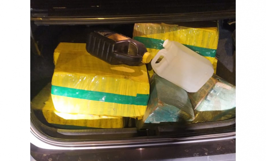 Polícia Militar apreende meia tonelada de drogas em Jaguapitã