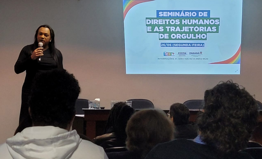 Seminário destaca avanços nos direitos LGBTI+ e trajetórias de enfrentamento ao preconceito