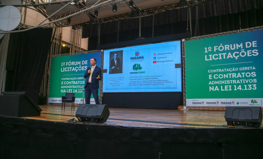 Evento Fórum de Licitações, Contratação Direta e Contratos Administrativos