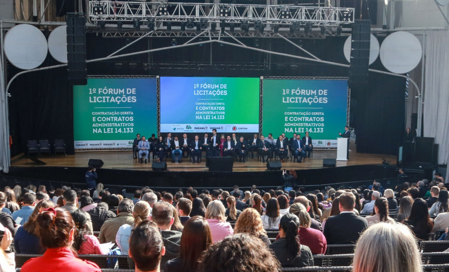 Evento Fórum de Licitações, Contratação Direta e Contratos Administrativos