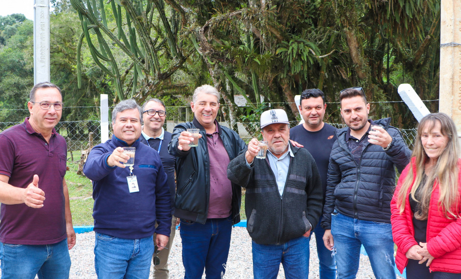 Comunidade Lagoa dos Ferreiras, em Mandirituba, agora tem água potável em casa