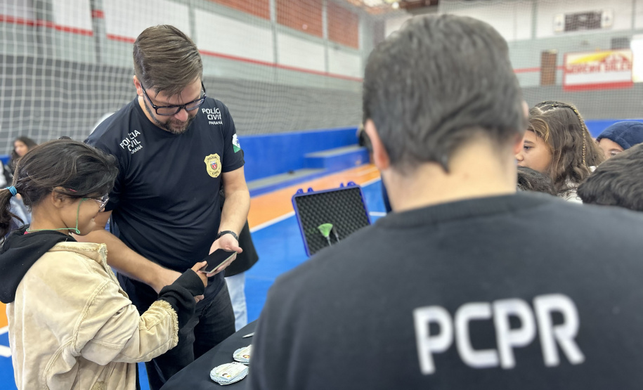 PCPR na Comunidade realiza exposição em shopping de Foz do Iguaçu