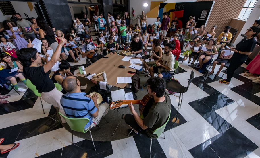 Bonecos, marionetes e atrações para as idades marcam uma semana repleta de atividades culturais