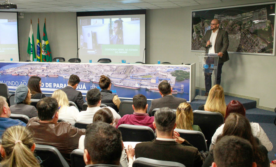 Seminário Controla Paraná reúne cerca de 80 representantes de sete municípios do Litoral