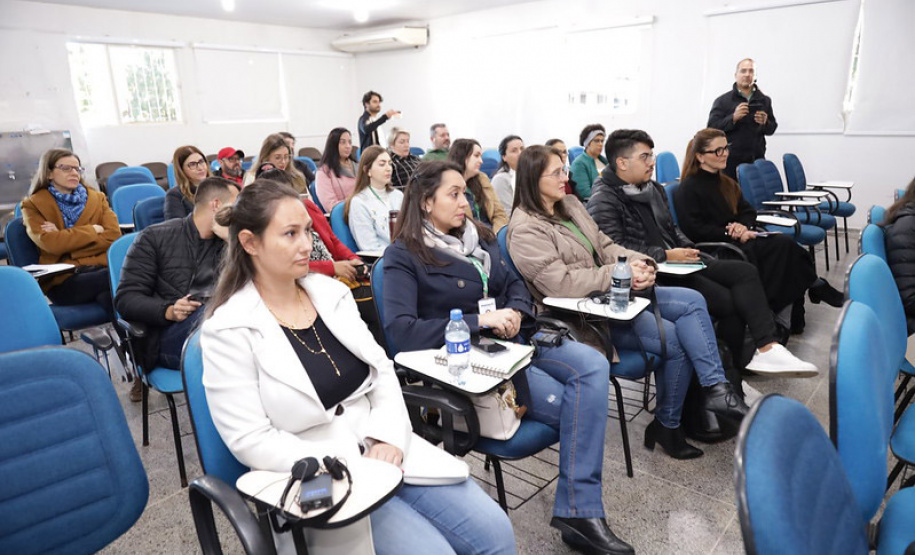 Comitiva dos EUA e Ministério da Saúde acompanha trabalho do Paraná sobre síndromes gripais em região de fronteira